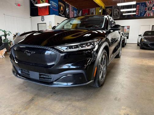Shadow Black 2022 Ford Mustang Mach-E Select