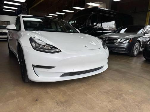 2020 Tesla Model 3 Performance