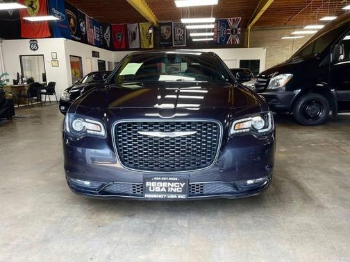 2018 Chrysler 300 S