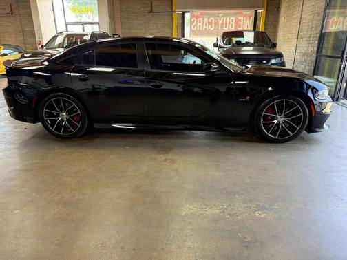 Pitch Black Clearcoat 2016 Dodge Charger R/T Scat Pack
