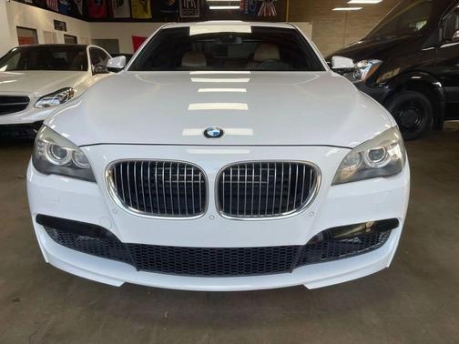 2012 BMW 750 I