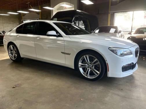 2012 BMW 750 I