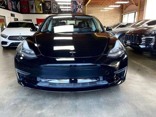 2019 Tesla Model 3 Mid Range