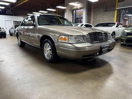 2003 Ford Crown Victoria LX