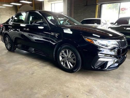 2020 Kia Optima LX