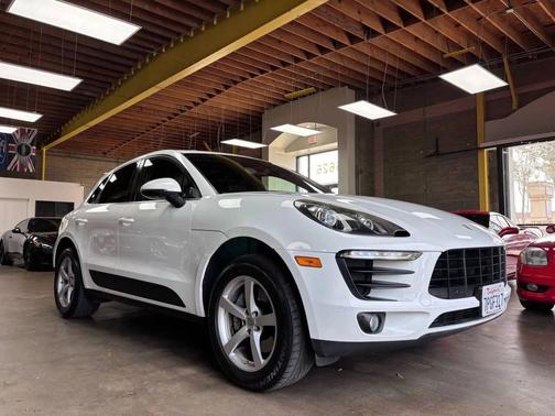 2017 Porsche Macan Base AWD 4dr SUV