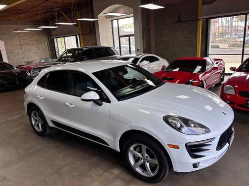 2017 Porsche Macan Base AWD 4dr SUV