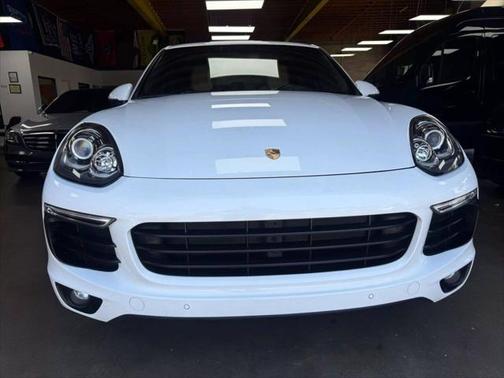 2016 Porsche Cayenne S