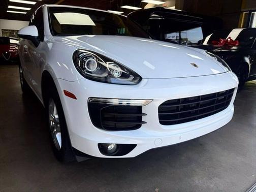 2016 Porsche Cayenne S