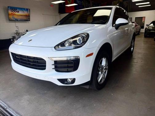 2016 Porsche Cayenne S