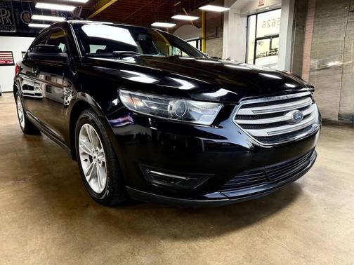 2016 Ford Taurus SEL