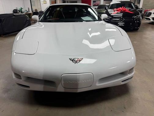 1998 Chevrolet Corvette Base