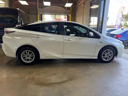 2018 Toyota Prius Two Eco