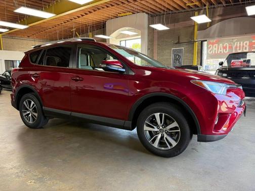 Ruby Flare Pearl 2018 Toyota RAV4 XLE