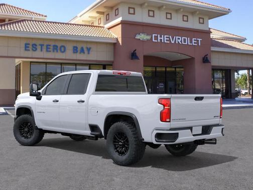 2025 Chevrolet Silverado 2500 4WD Crew Cab Standard Bed ZR2