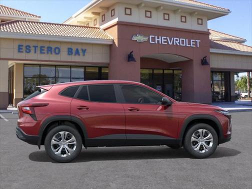 2025 Chevrolet Trax LS