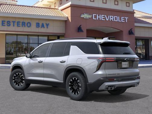 Gray 2026 Chevrolet Traverse AWD Z71