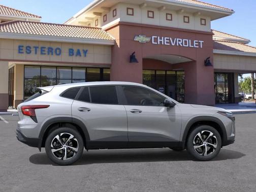 Gray 2026 Chevrolet Trax FWD 1RS