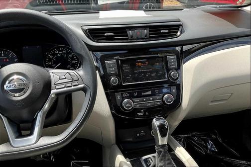 2020 Nissan Rogue Sport SV