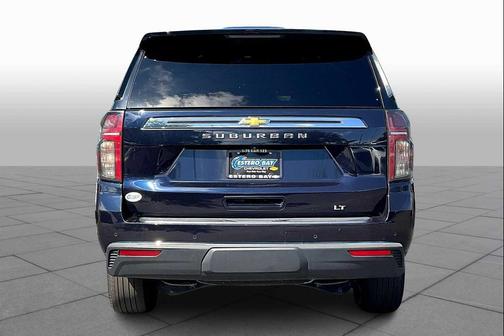 2023 Chevrolet Suburban LT