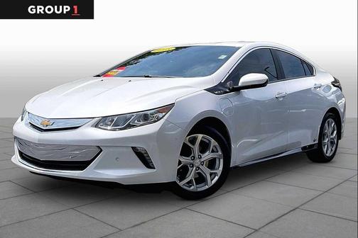 White 2018 Chevrolet Volt Premier
