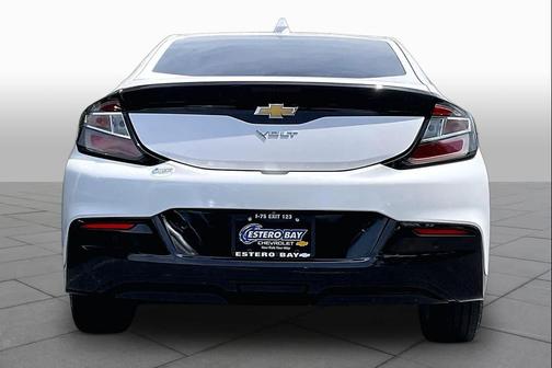 White 2018 Chevrolet Volt Premier