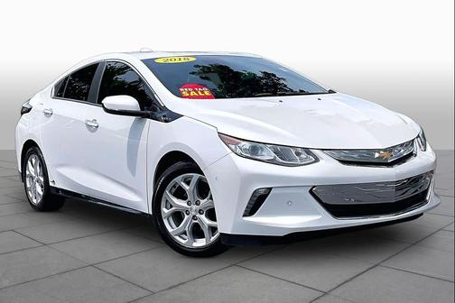 White 2018 Chevrolet Volt Premier