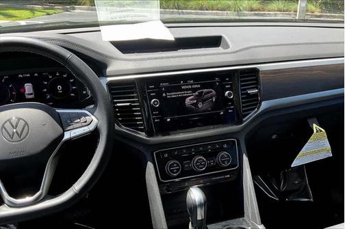 2022 Volkswagen Atlas 3.6L SE w/Technology