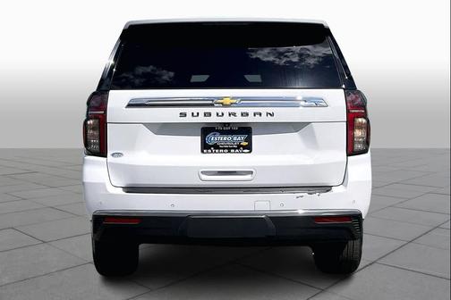 2022 Chevrolet Suburban LT