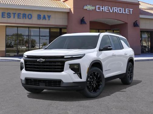 White 2026 Chevrolet Traverse LT
