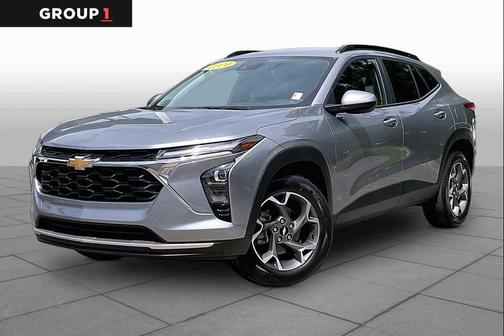Sterling Gray Metallic 2024 Chevrolet Trax LT