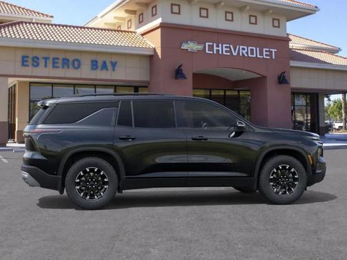 Black 2026 Chevrolet Traverse AWD Z71