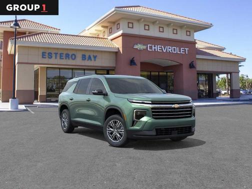 Trillium Green Metallic 2027 Chevrolet Traverse LT