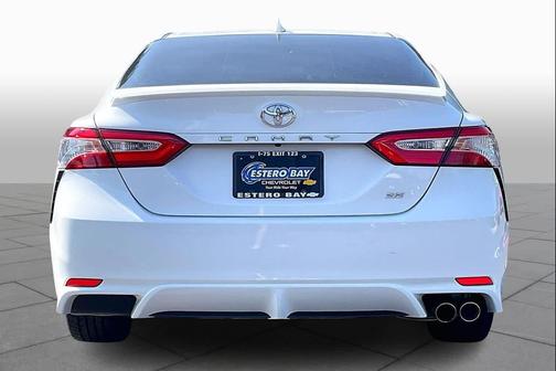 2020 Toyota Camry SE