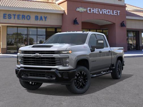 Sterling Gray Metallic 2026 Chevrolet Silverado 2500 Custom