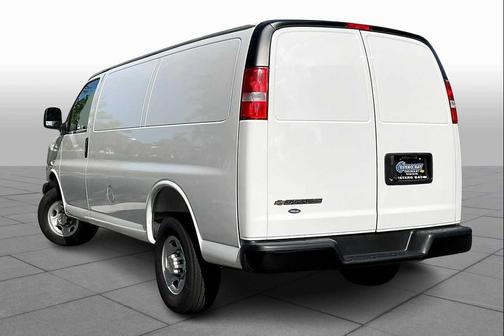 2025 Chevrolet Express 2500 RWD 2500 Regular Wheelbase WT