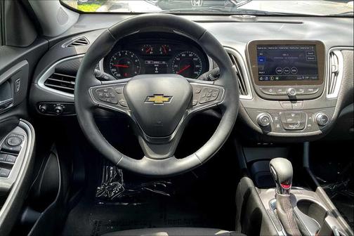 2023 Chevrolet Malibu FWD RS