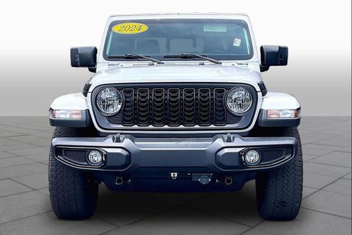 Bright White Clearcoat 2024 Jeep Gladiator Nighthawk