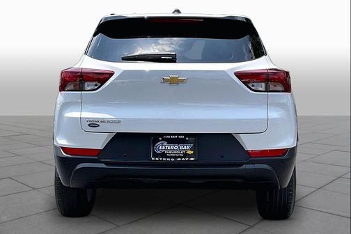 White 2025 Chevrolet Trailblazer LS