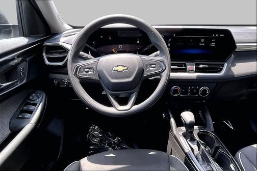 White 2025 Chevrolet Trailblazer LS