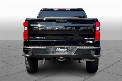 2022 Chevrolet Silverado 1500 Custom Trail Boss