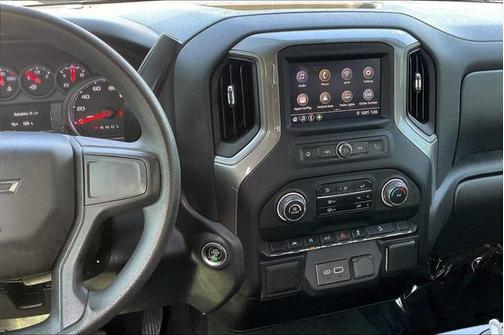 2022 Chevrolet Silverado 1500 Custom Trail Boss