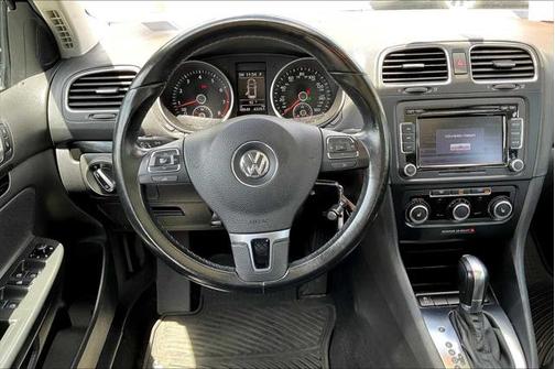 2014 Volkswagen Jetta SportWagen Auto SE w/Sunroof