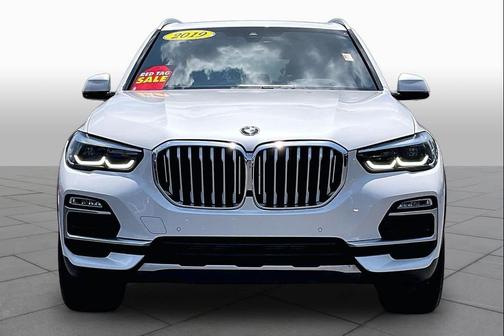 White 2019 BMW X5 xDrive40i