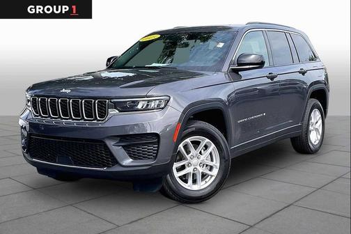 Gray 2025 Jeep Grand Cherokee Laredo