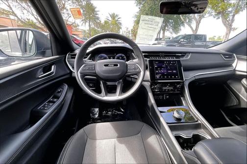 Gray 2025 Jeep Grand Cherokee Laredo