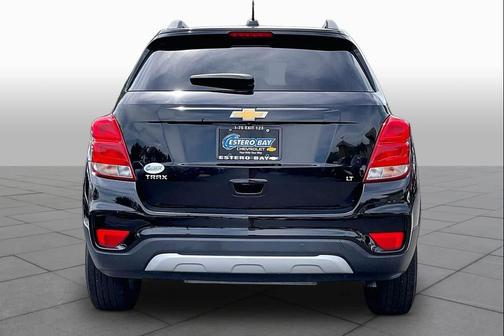 Mosaic Black Metallic 2020 Chevrolet Trax LT