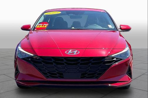 Red 2023 Hyundai ELANTRA SEL
