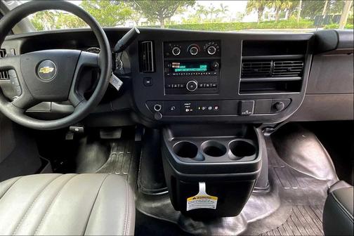 2025 Chevrolet Express 2500 RWD 2500 Regular Wheelbase WT
