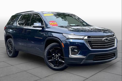 Northsky Blue Metallic 2022 Chevrolet Traverse LT Cloth